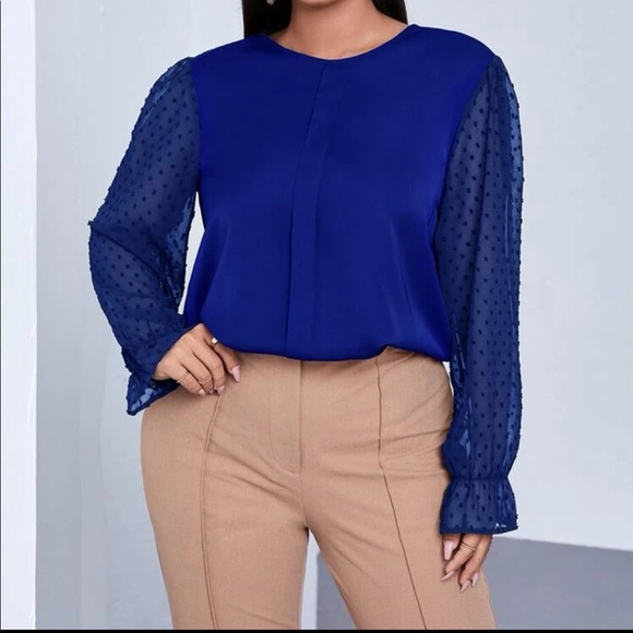 Blue Swiss dot flounce sleeve blouse - Picture 2 of 16